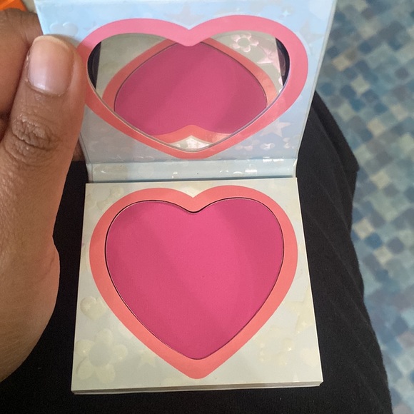 Discontinued Limited Edition ColourPop - Picture 3 of 3